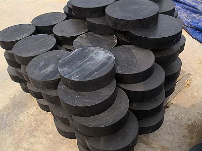 龙湾区板式橡胶支座由若干层橡胶片与薄钢板经加压硫化